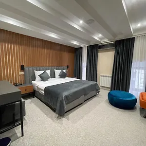 Otel Eleven, Bakü
